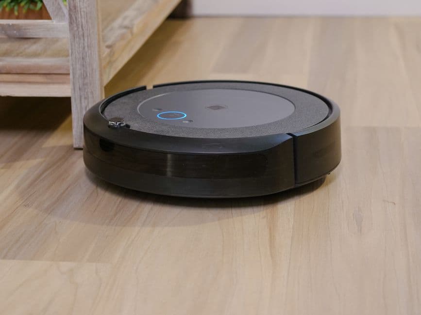 The Ultimate Robot Vacuum Guide: Top Picks, Smart Features, and Buying Tips for 2026