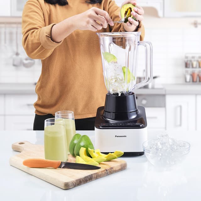 The 2026 Smart Kitchen Revolution: Top Appliances That Actually Make Cooking Smarter