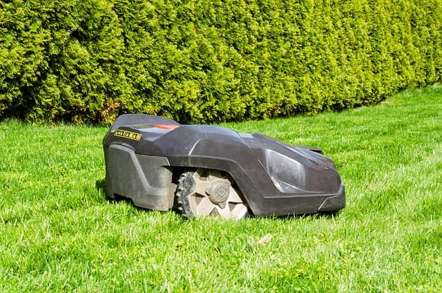 The Ultimate 2026 Guide to Robot Lawn Mowers: Smart, Self-Sufficient, and Smarter Than Ever