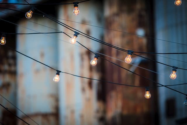 The Ultimate Guide to Smart Light Bulbs: Illuminate Your Home with Intelligence in 2026