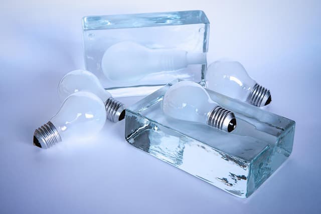 The Ultimate Smart Light Bulb Guide for 2026: Illuminate Your Smart Home with Intelligence